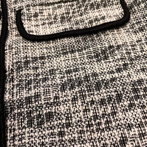 Evereve Black and Creamy white Margot Tweed Short Sleeve Jacket - Picture 2 of 7